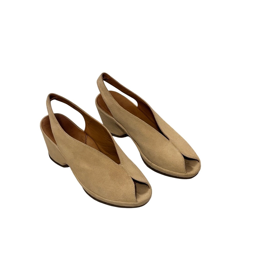 L'Amour Des Pieds Odetta Leather Suede Platform Peep Toe Beige Sandals Size 6